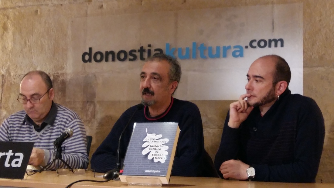 Iñaki Egaña, en la presentación del 'Nuevo diccionario histórico-político de Euskal Herria'